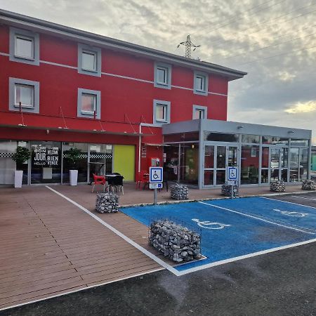 坦屈厄兰斯恩佐酒店-基里亚德直营酒店 蒂恩奎克斯 外观 照片